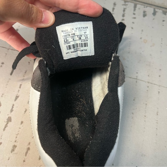 Nike dunks 6.0 big kids shoes - Picture 4 of 4